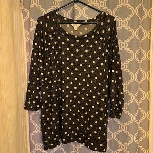 Polka dot 3/4 length sleeve. Size 3X